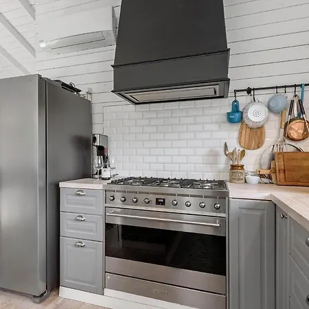 8242-knebel-uraniavej-5