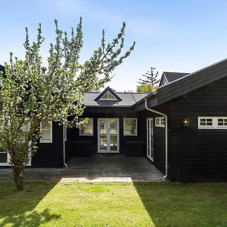 8242-knebel-uraniavej-5 Knebel