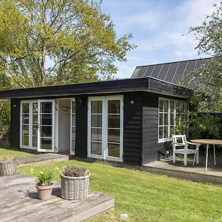 8242-knebel-uraniavej-5 Ferienhaus *